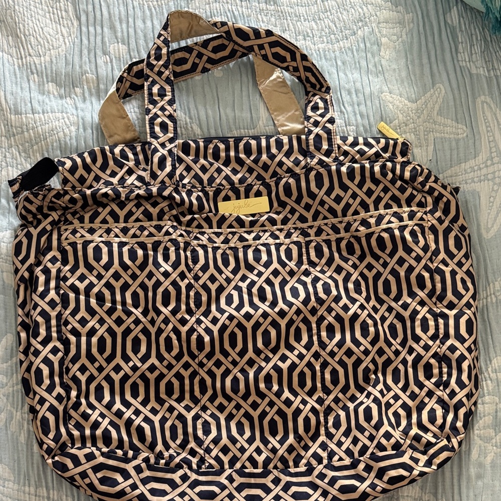 JuJuBe super large everyday lightweight zippered tote bag, nautical collection